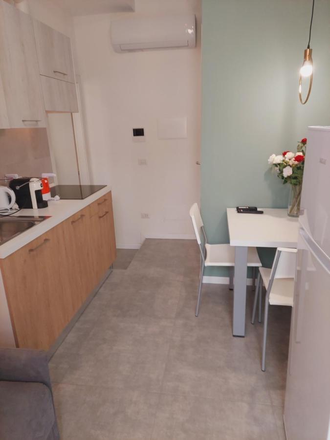 Residenza Delizia Camere & Appartamenti "Residenze Del Cuore" Verona Exterior foto