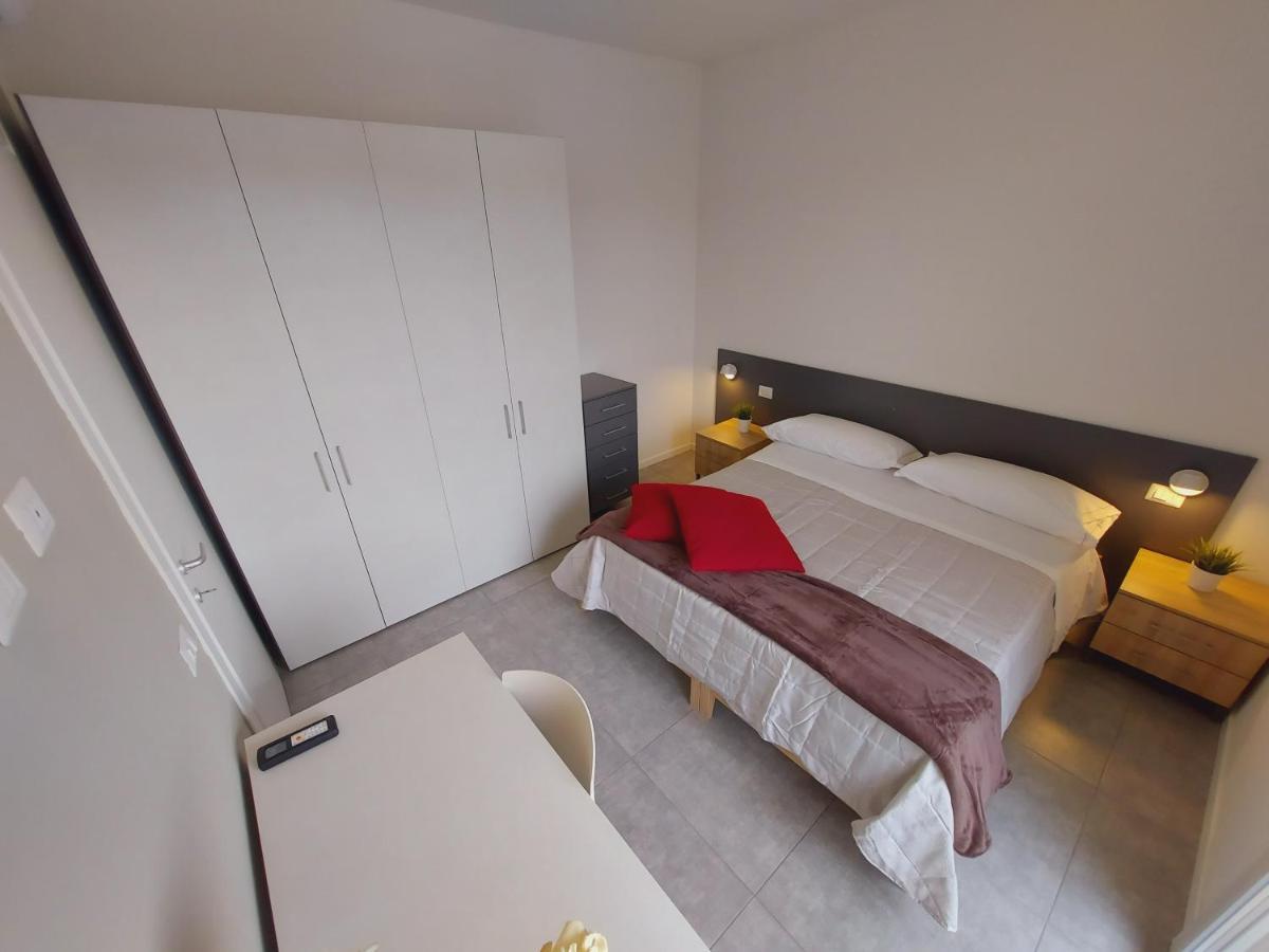 Residenza Delizia Camere & Appartamenti "Residenze Del Cuore" Verona Exterior foto