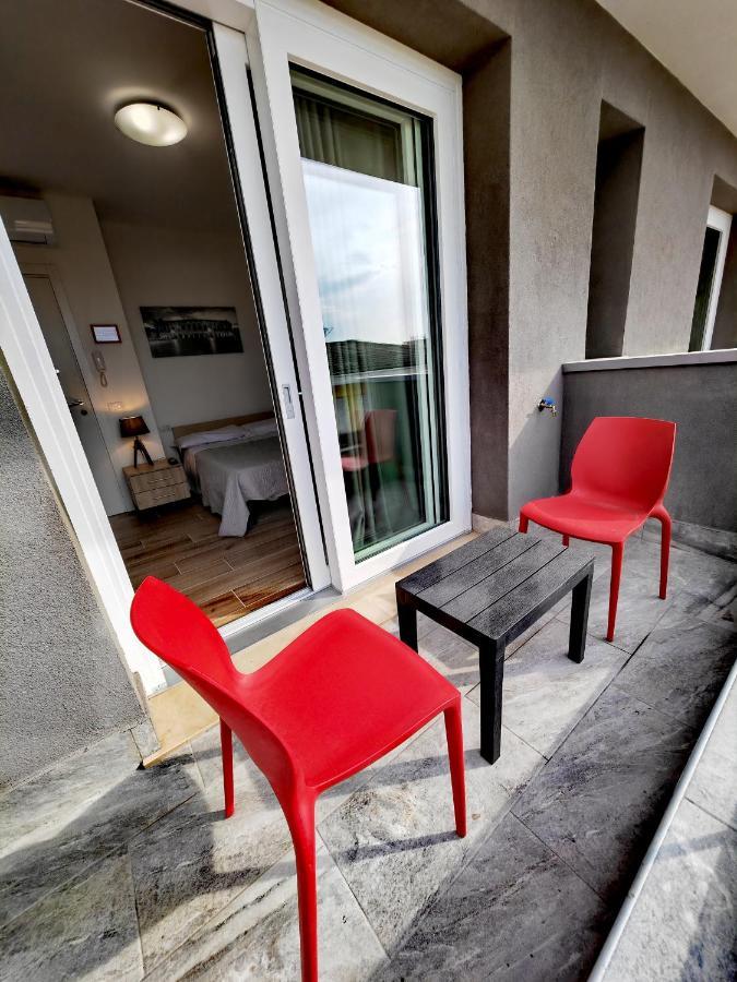 Residenza Delizia Camere & Appartamenti "Residenze Del Cuore" Verona Exterior foto