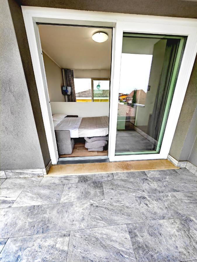 Residenza Delizia Camere & Appartamenti "Residenze Del Cuore" Verona Exterior foto